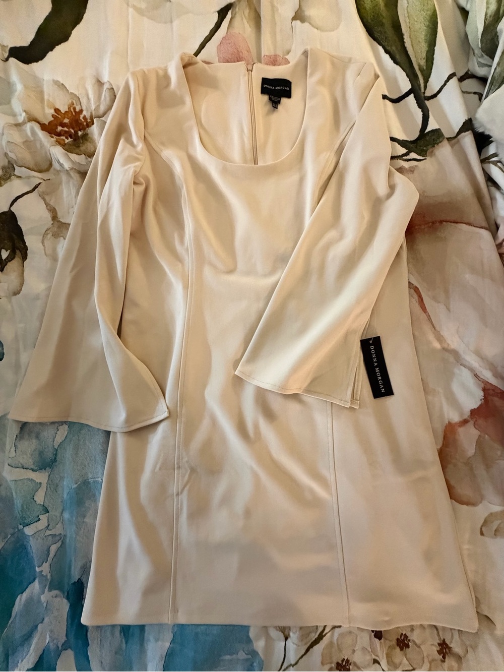 Donna Morgan Cream Bell Sleeve Scoop Neck Dress NWT